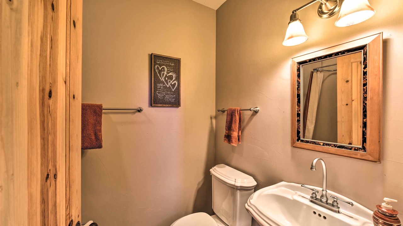 Photo of Bathroom in Twin Lakes