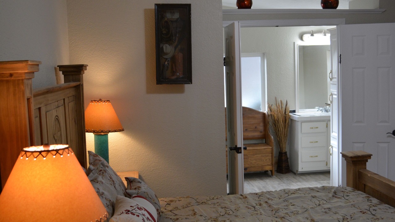 Photo of Bedroom in Divide