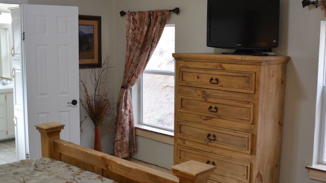 Photo of Bedroom in Divide