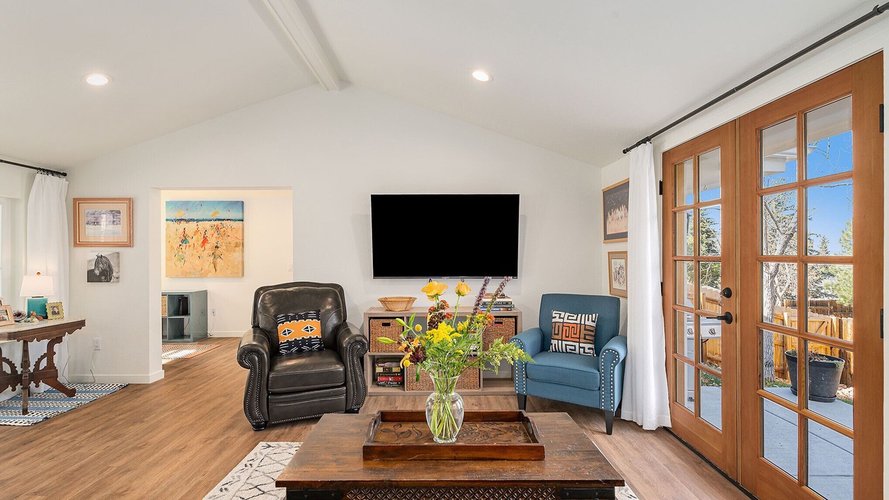Photo of Livingroom in Castle Rock