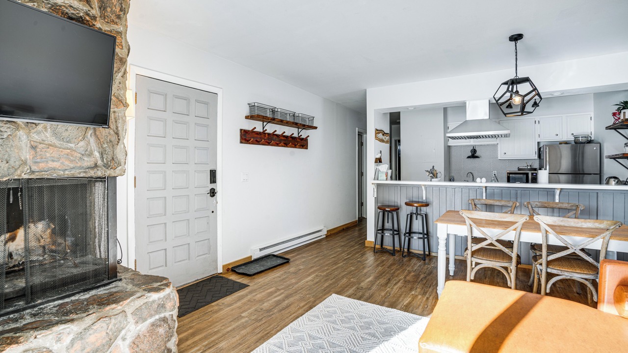 Photo of Livingroom in Fraser