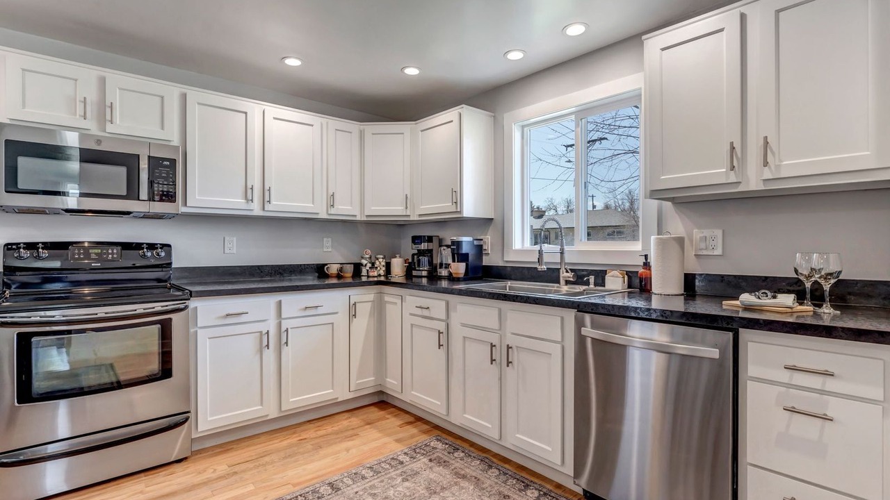 Photo of Kitchen in Barths