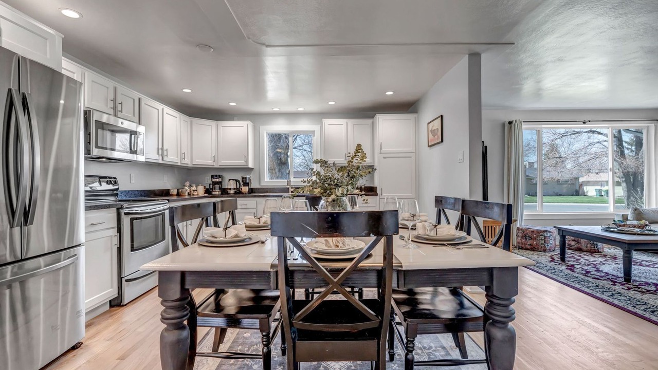 Photo of Kitchen in Barths