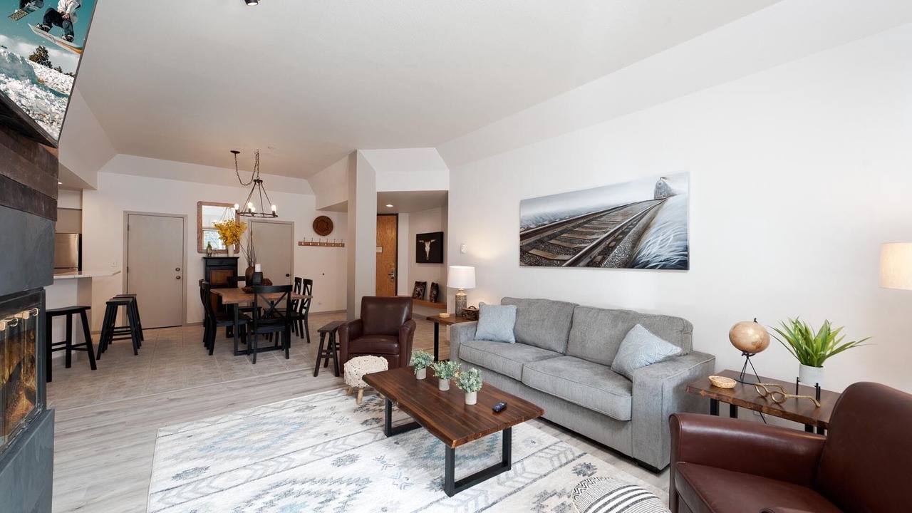 Photo of Livingroom in Purgatory