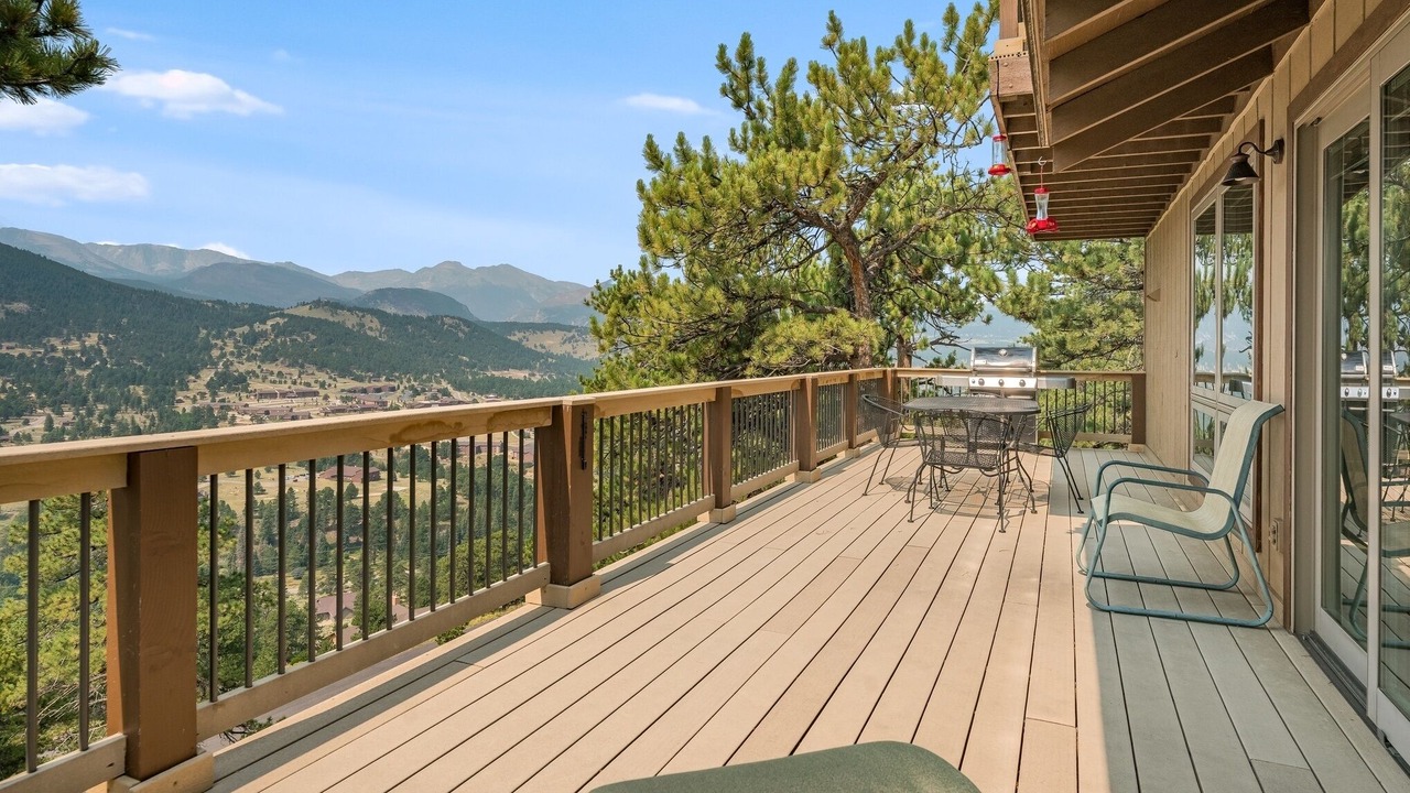 Photo of Outdoor in Windcliff Estates