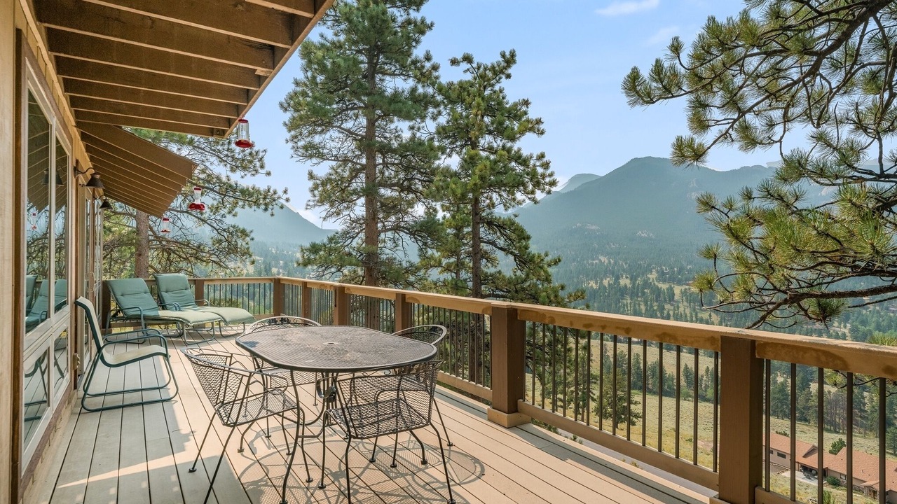 Photo of Outdoor in Windcliff Estates