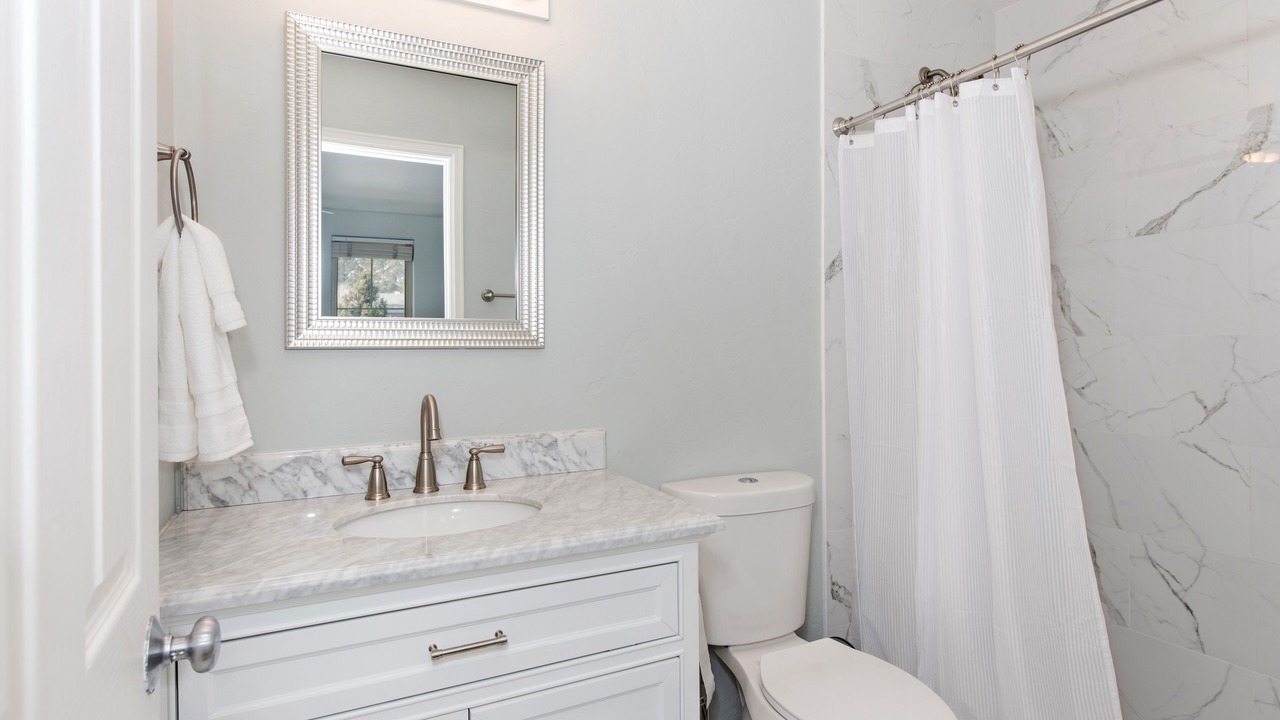 Photo of Bathroom in Basalt