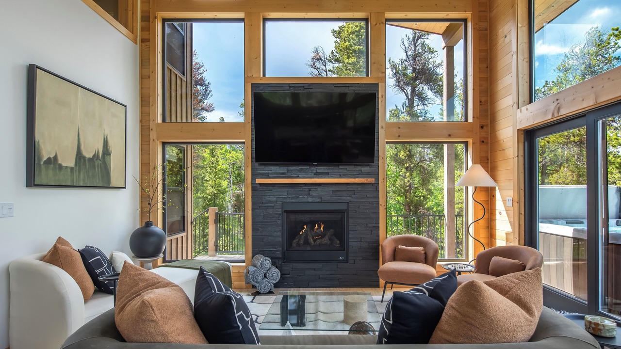 Photo of Livingroom in Black Hawk