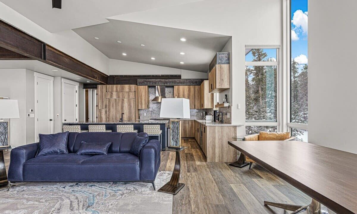 Photo of Bedroom in Woodmoor