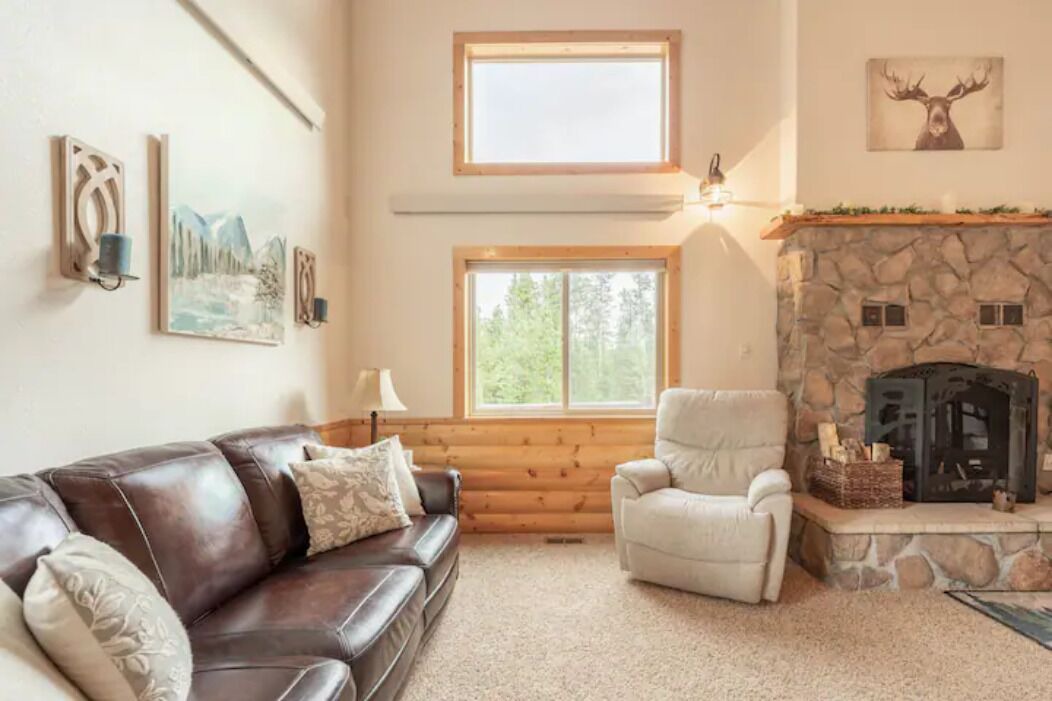 Photo of Livingroom in Crystal Lake