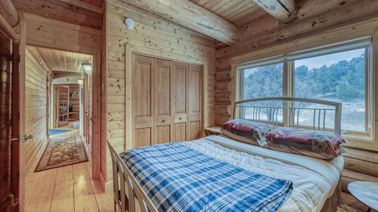 Photo of Bedroom in Salida