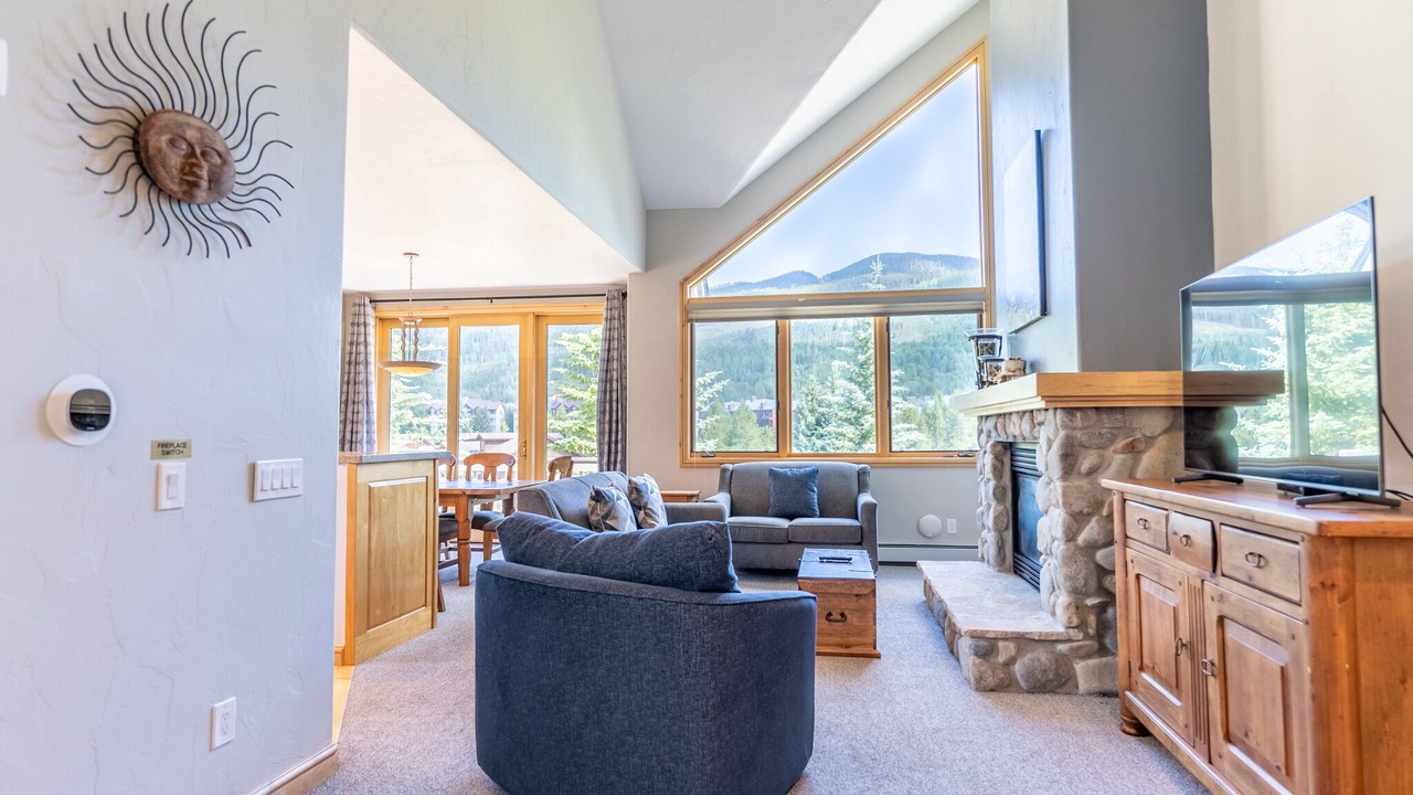 Photo of Livingroom in Mountain House