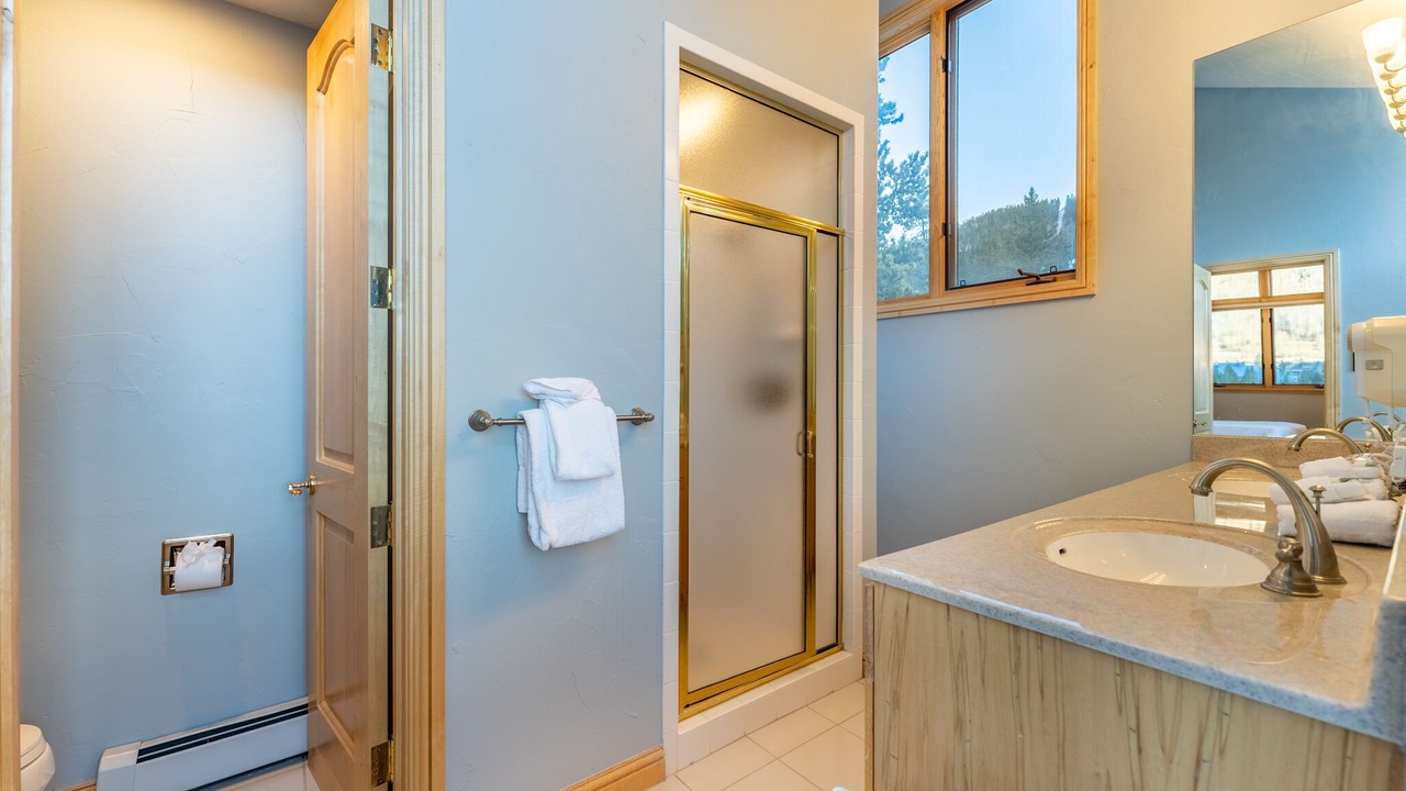 Photo of Bathroom in Mountain House