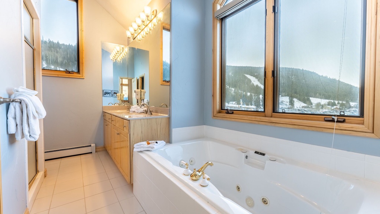 Photo of Bathroom in Mountain House