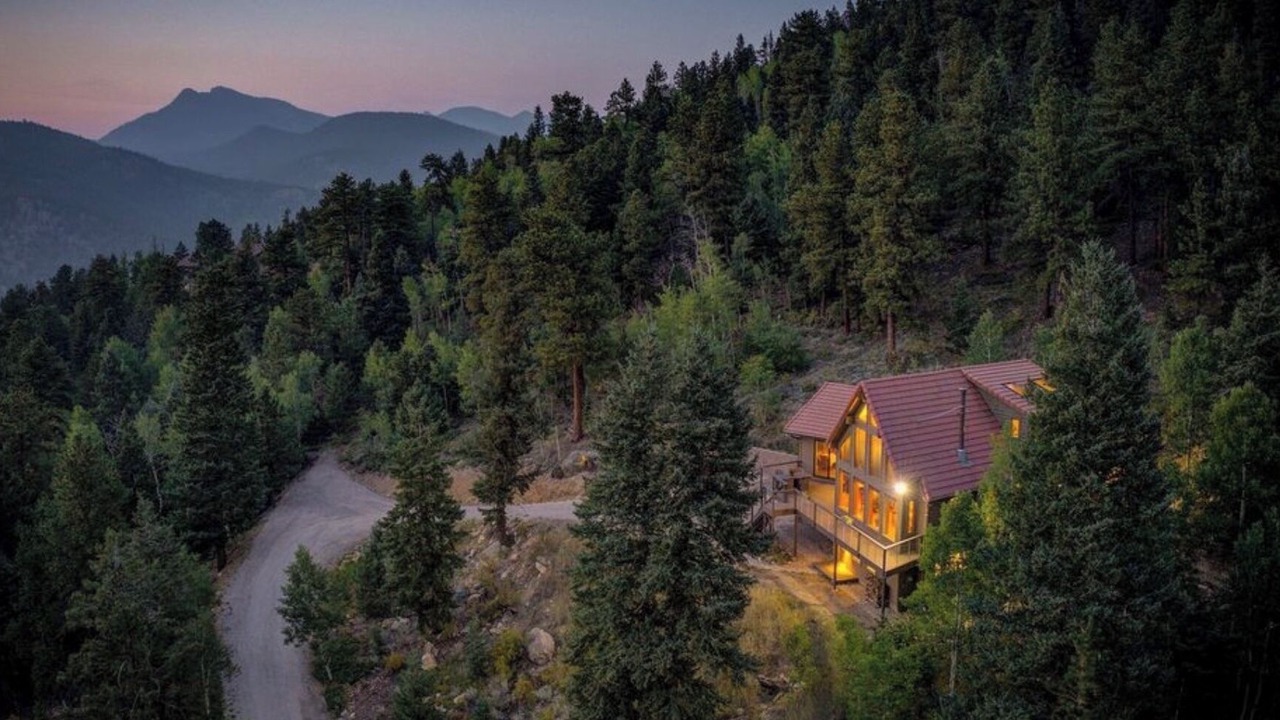 Photo of Outdoor in Golden