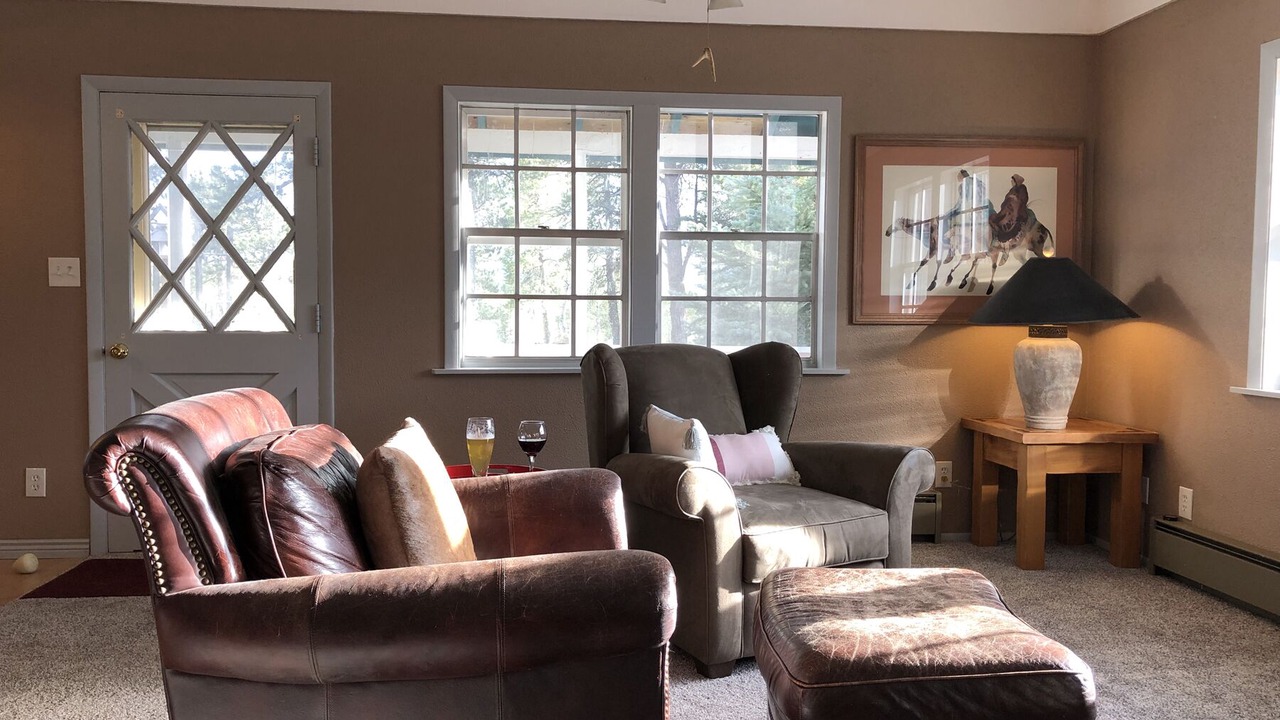 Photo of Livingroom in Black Hawk