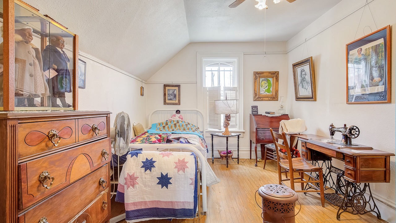 Photo of Bedroom in Five Points