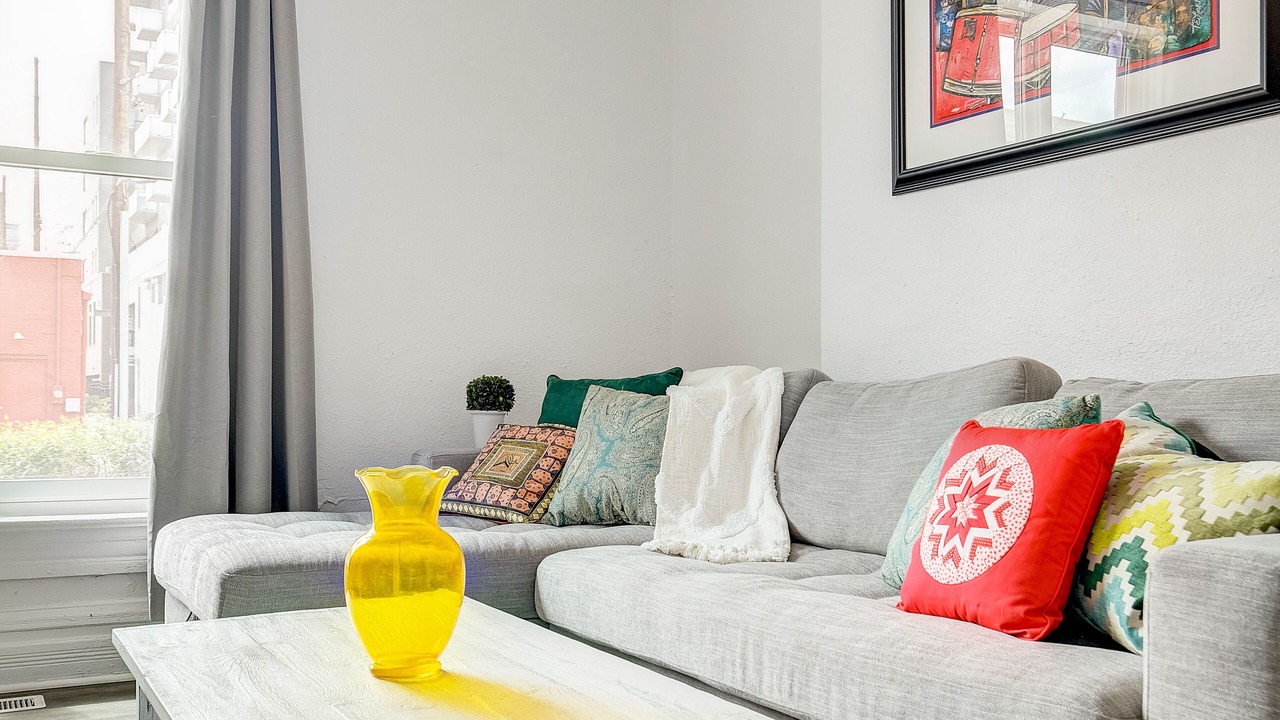 Photo of Livingroom in Five Points