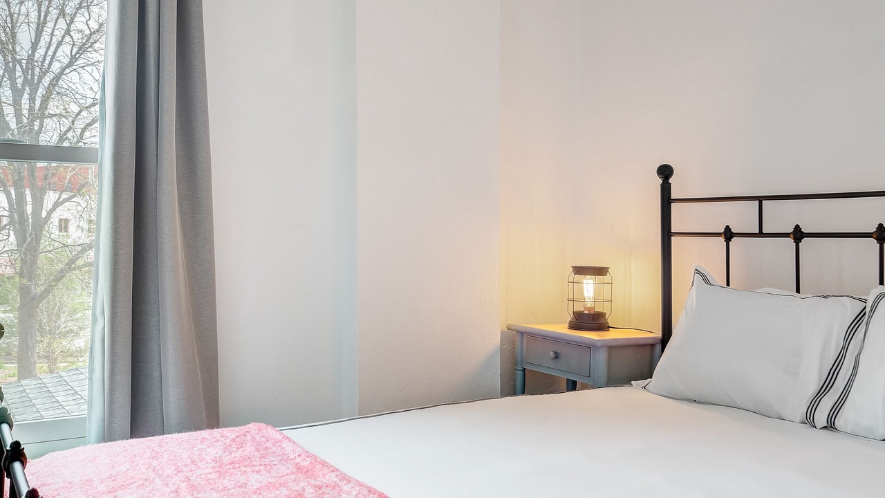 Photo of Bedroom in Five Points