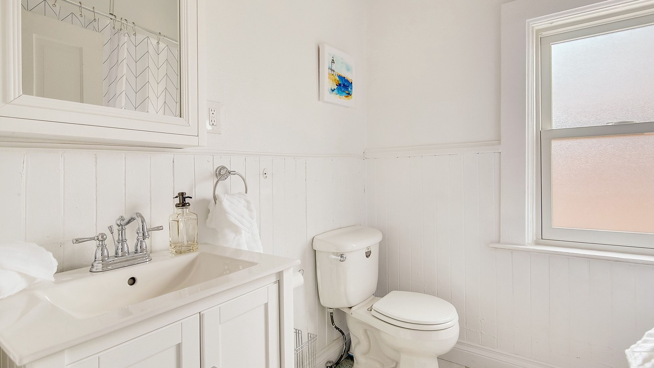 Photo of Bathroom in Five Points
