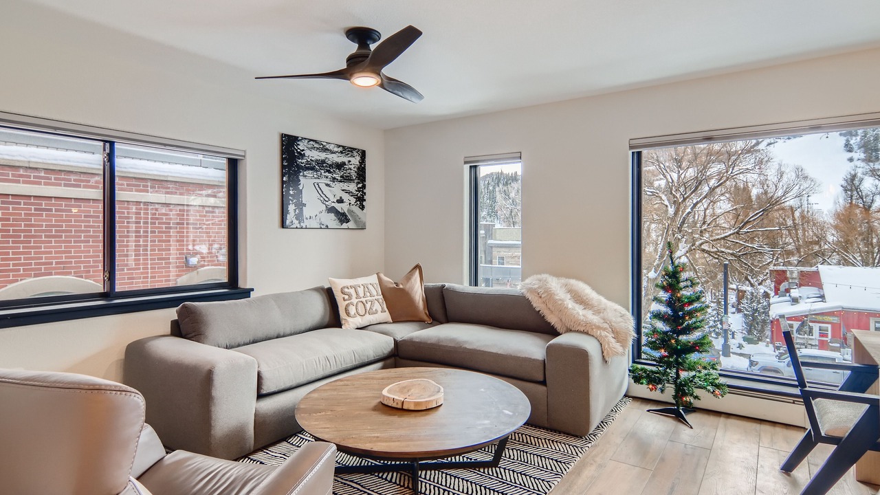 Photo of Livingroom in Downtown Steamboat Springs