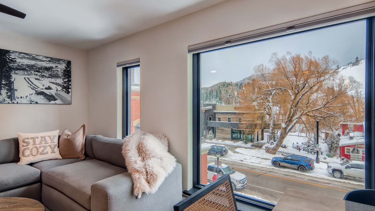 Photo of Livingroom in Downtown Steamboat Springs