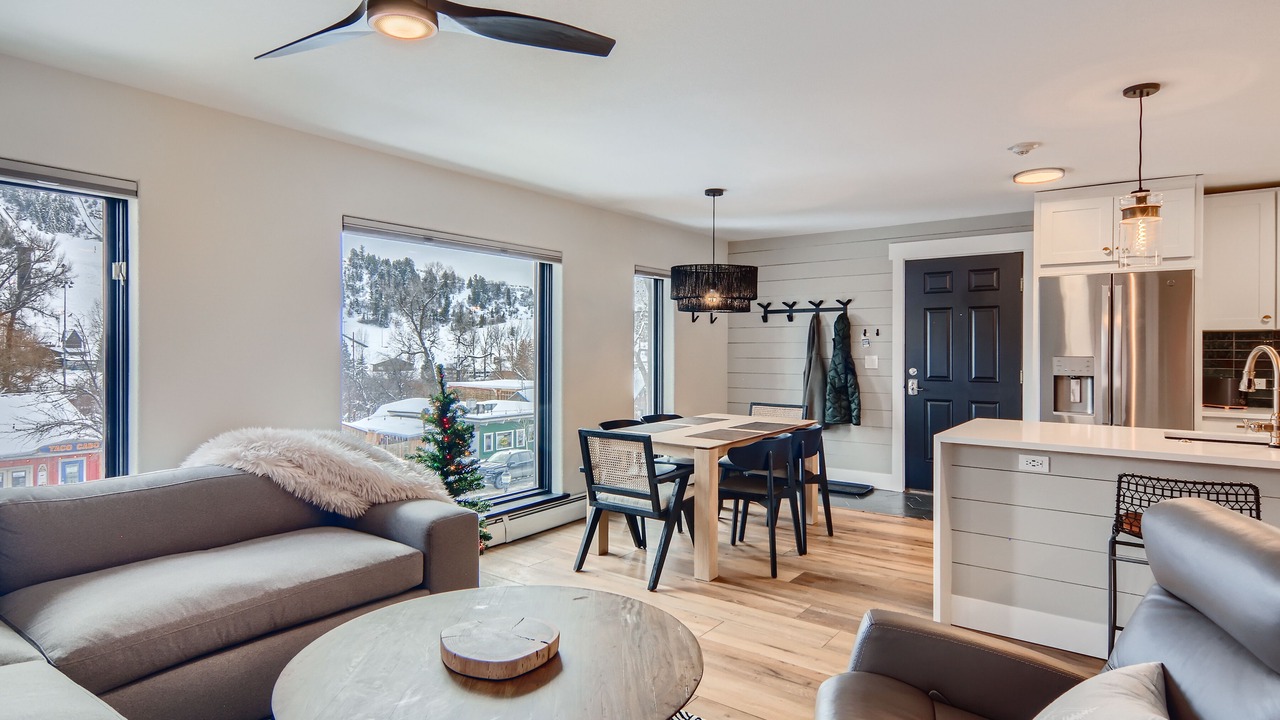 Photo of Livingroom in Downtown Steamboat Springs