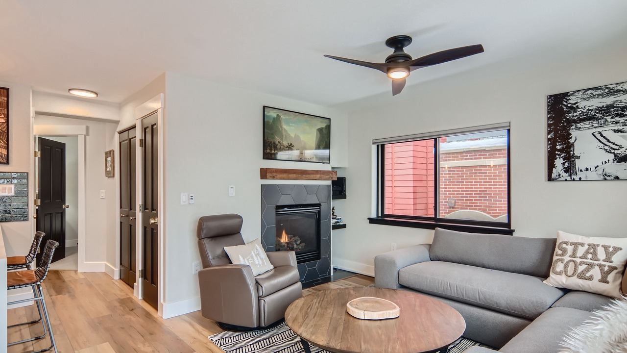 Photo of Livingroom in Downtown Steamboat Springs