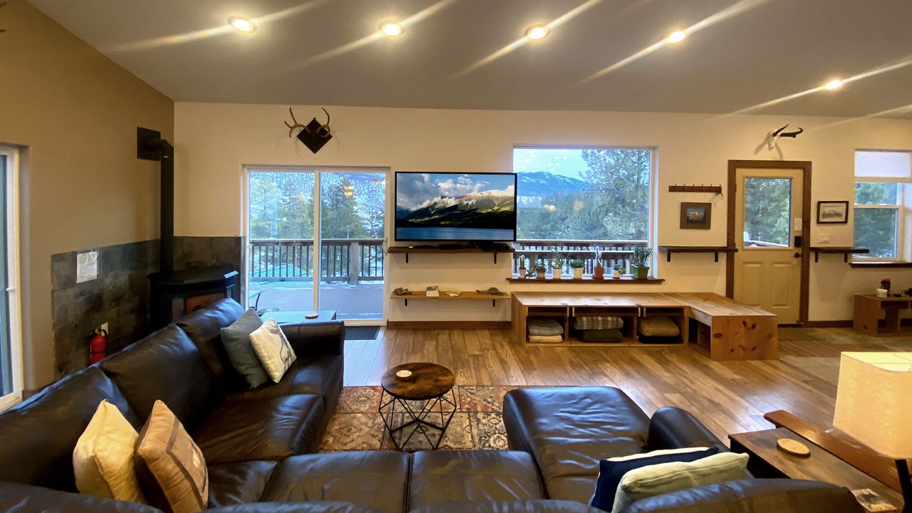 Photo of Livingroom in Twin Lakes