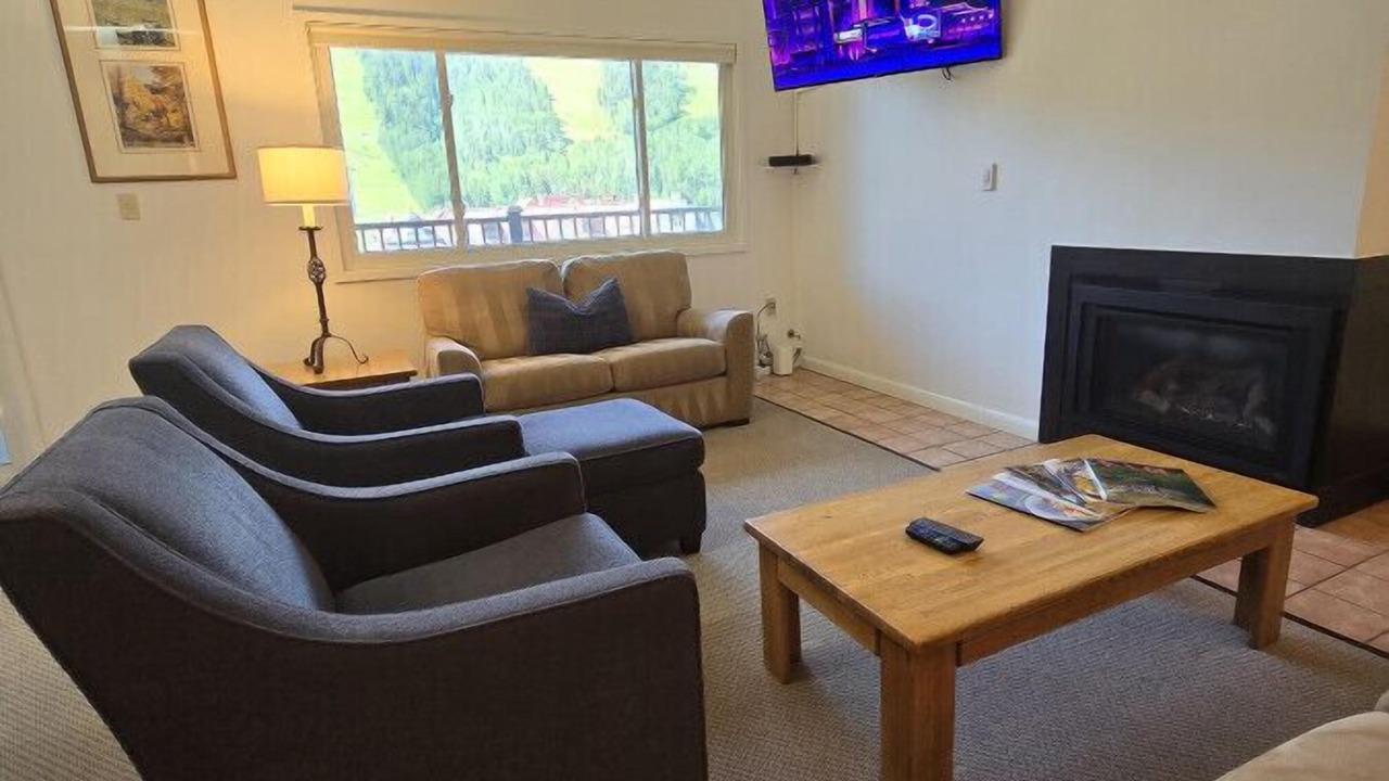 Photo of Livingroom in Vail