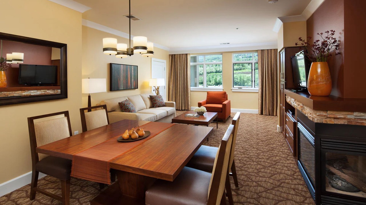 Photo of Livingroom in Avon