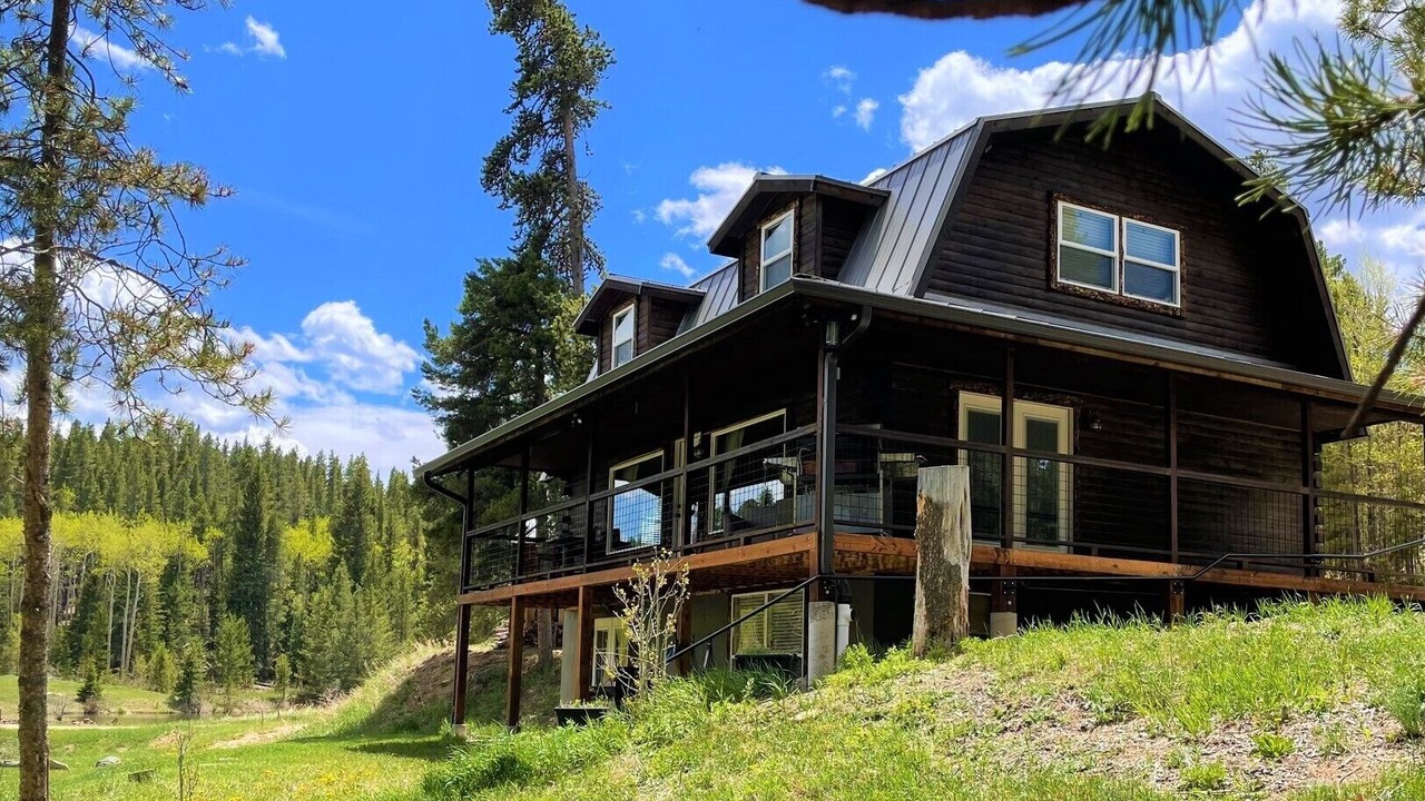 Photo of Outdoor in Black Hawk