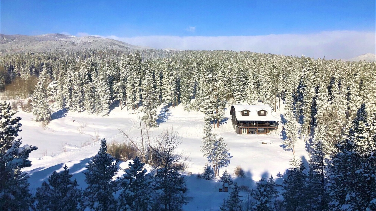 Photo of Outdoor in Black Hawk
