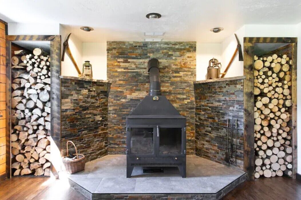 Photo of Bedroom in Black Hawk