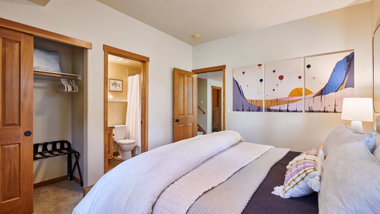 Photo of Bedroom in Rendezvous