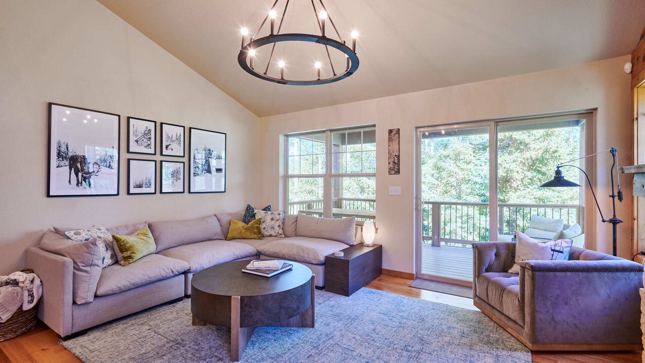 Photo of Livingroom in Rendezvous