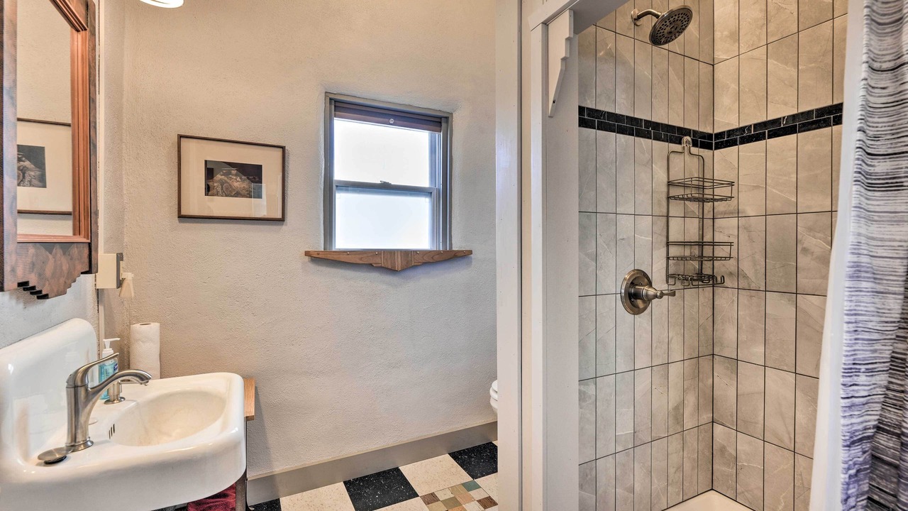 Photo of Bathroom in Del Norte