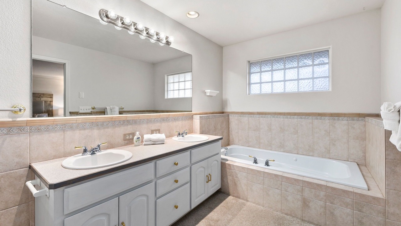 Photo of Bathroom in Loveland
