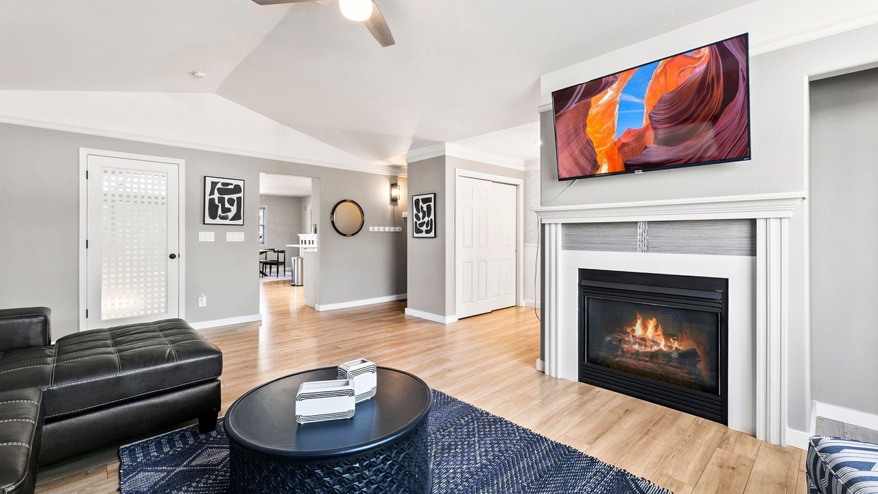 Photo of Livingroom in Loveland