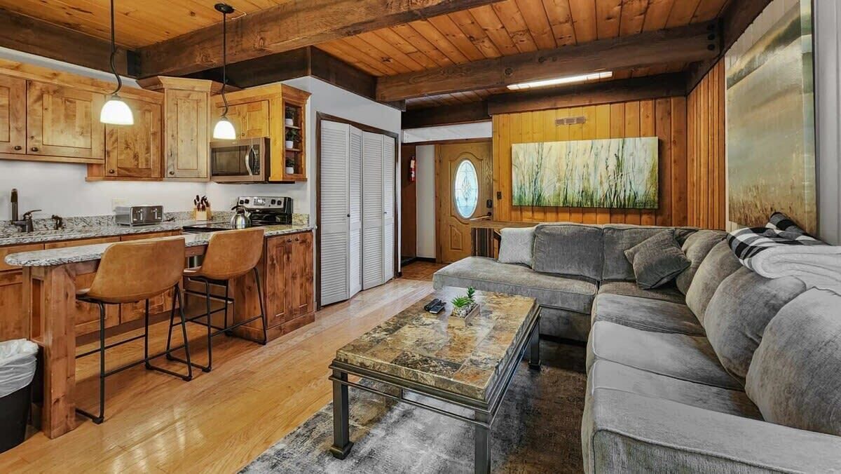 Photo of Livingroom in Warrior's Mark