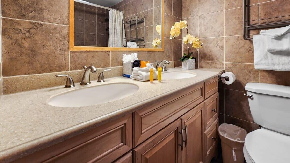 Photo of Bathroom in Warrior's Mark