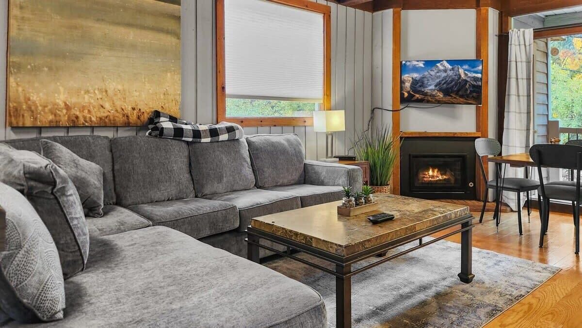 Photo of Livingroom in Warrior's Mark