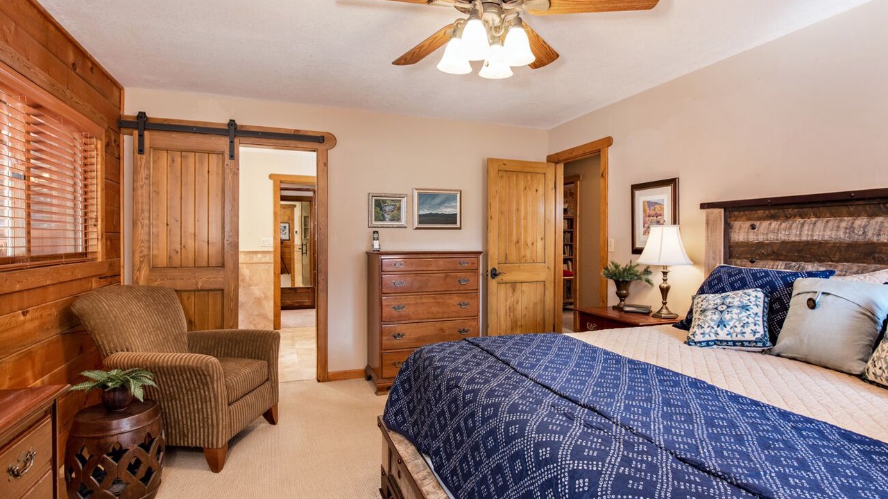 Photo of Bedroom in Carbondale