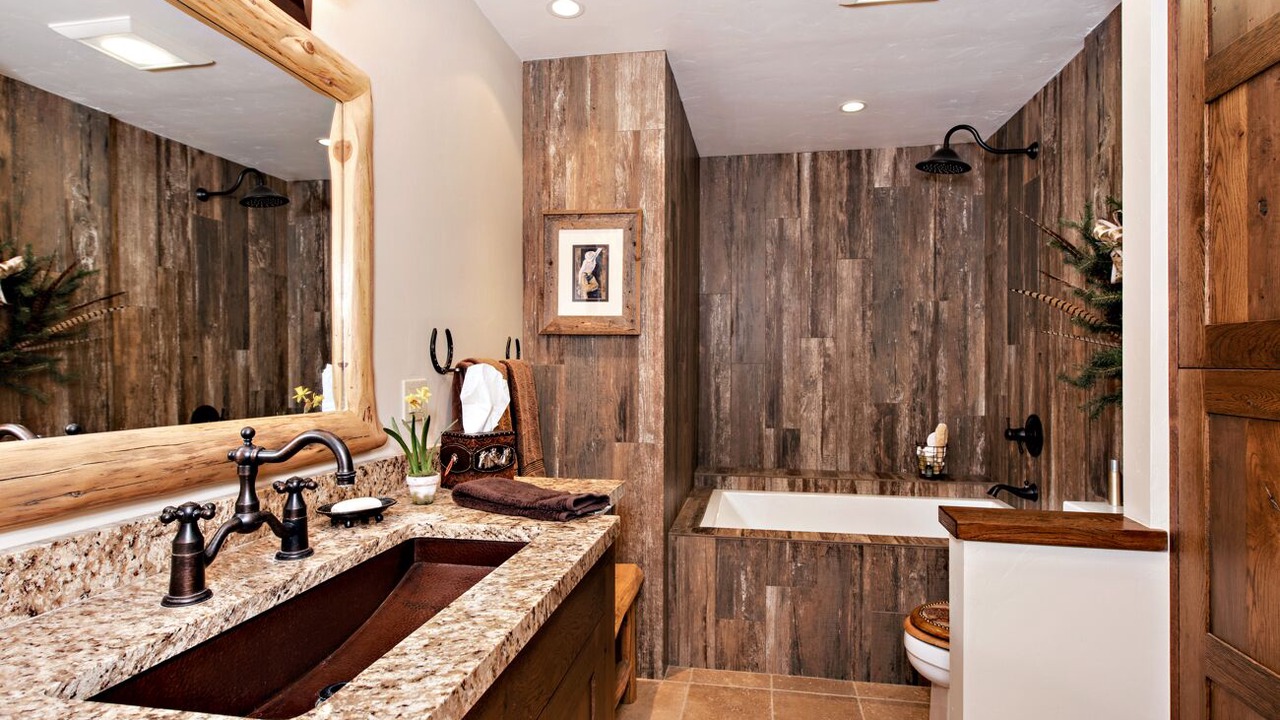 Photo of Bathroom in Carbondale
