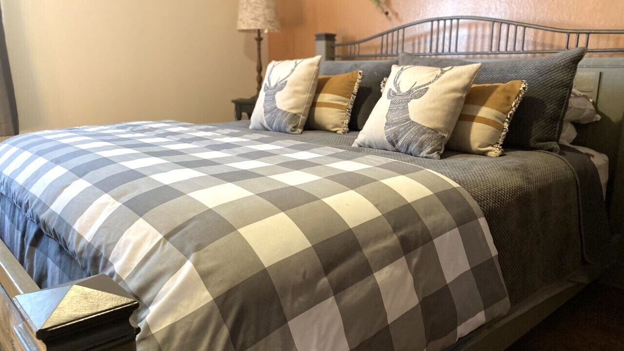Photo of Bedroom in Ponderosa Pines