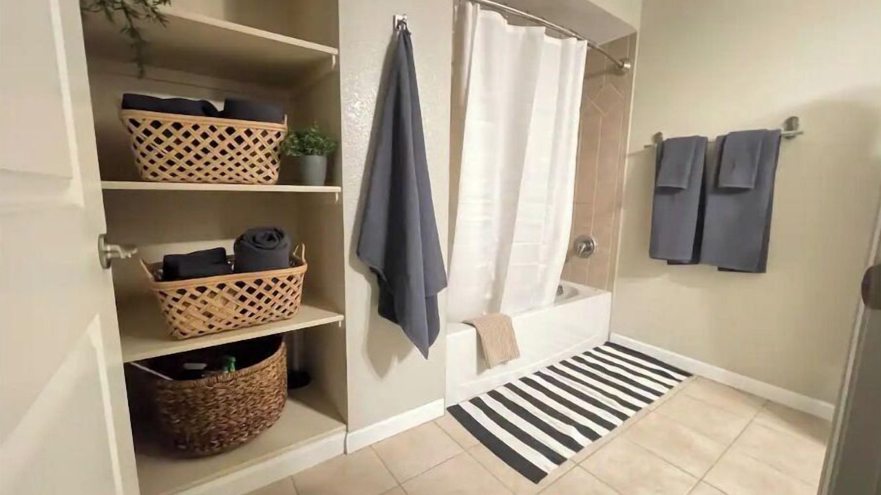 Photo of Bathroom in Cheesman Park