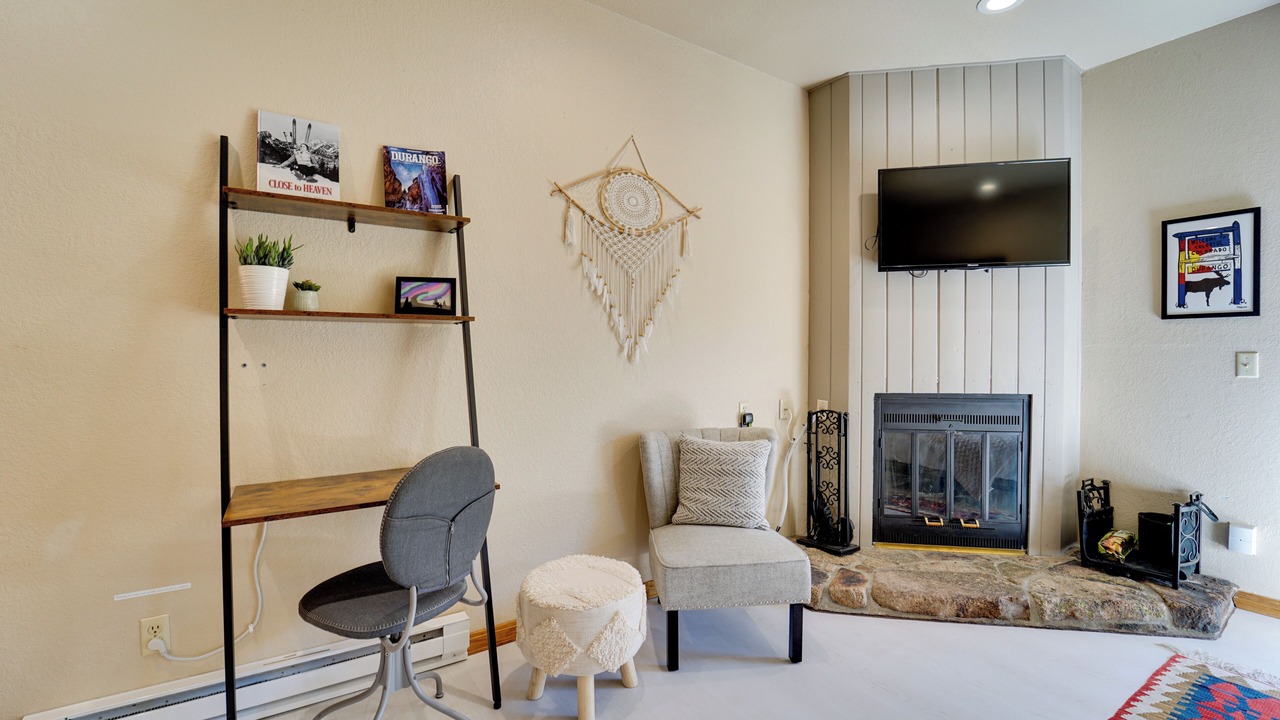 Photo of Livingroom in Purgatory