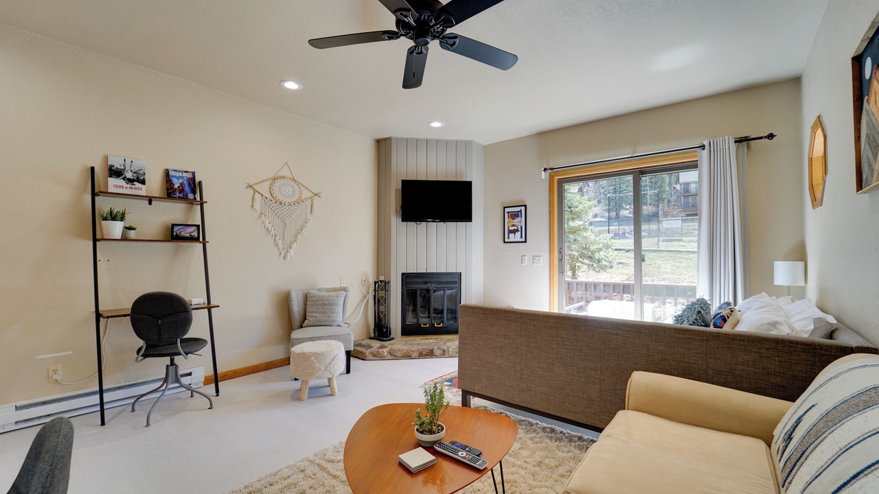 Photo of Livingroom in Purgatory