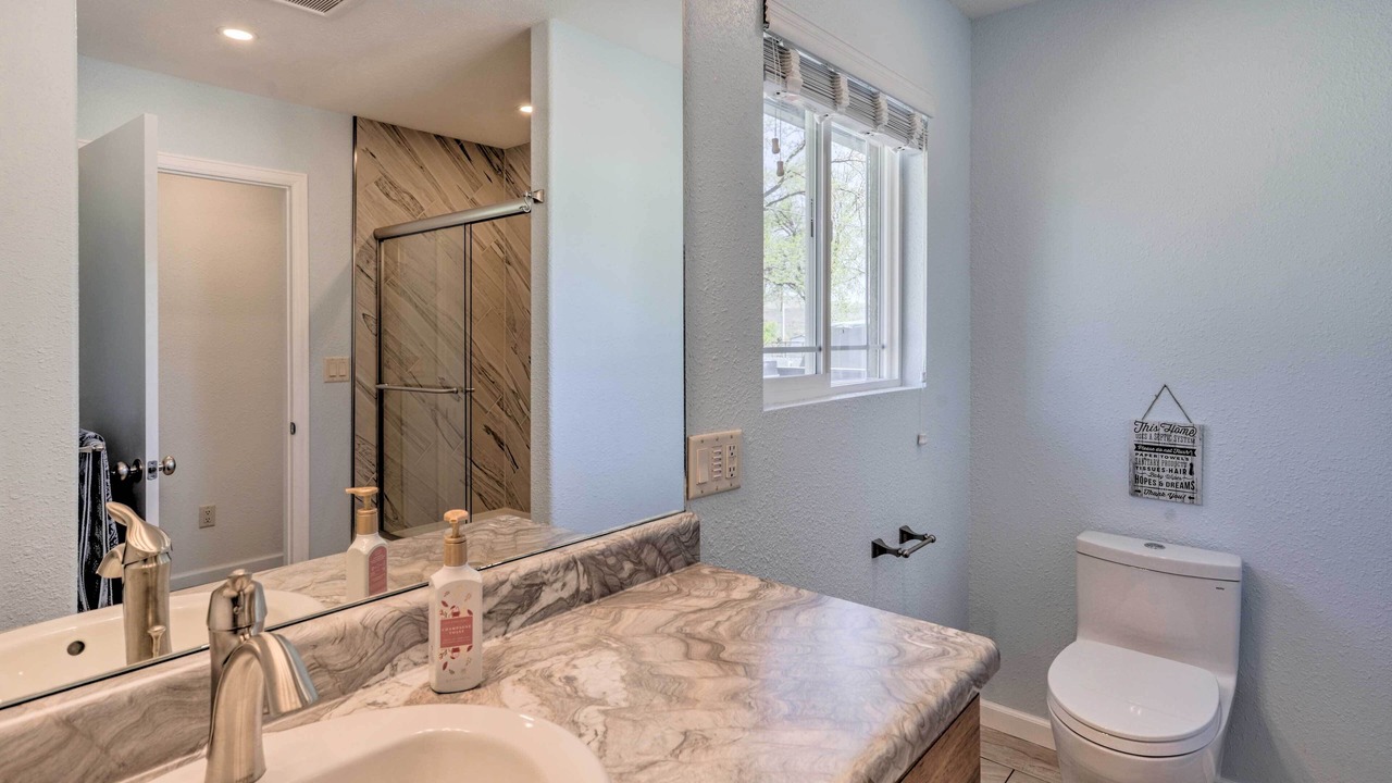 Photo of Bathroom in Palisade
