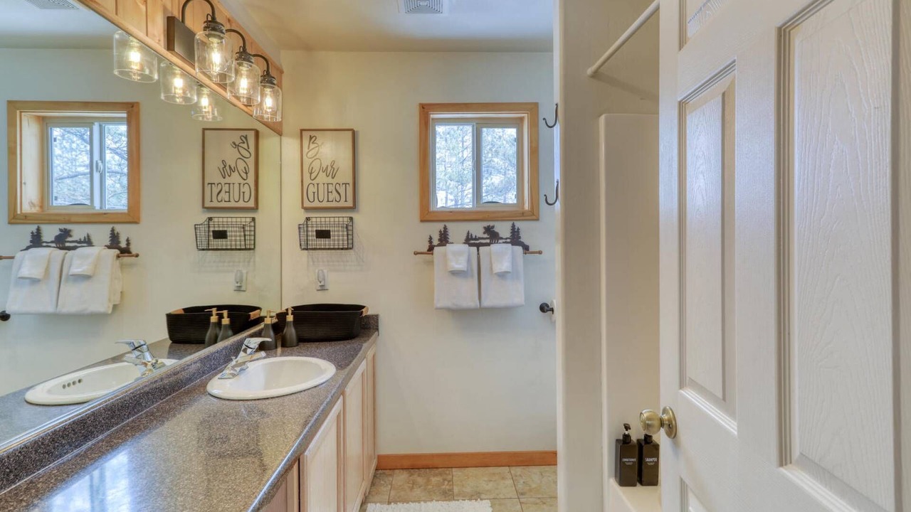 Photo of Bathroom in San Juan River Village